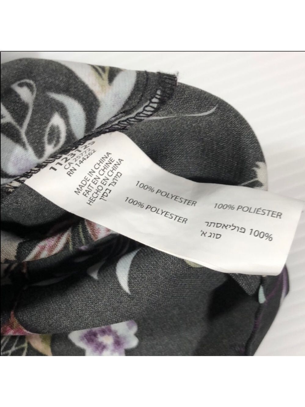 Dex Bell Sleeve Blouse V-Neck Black Floral - Picture 14 of 14